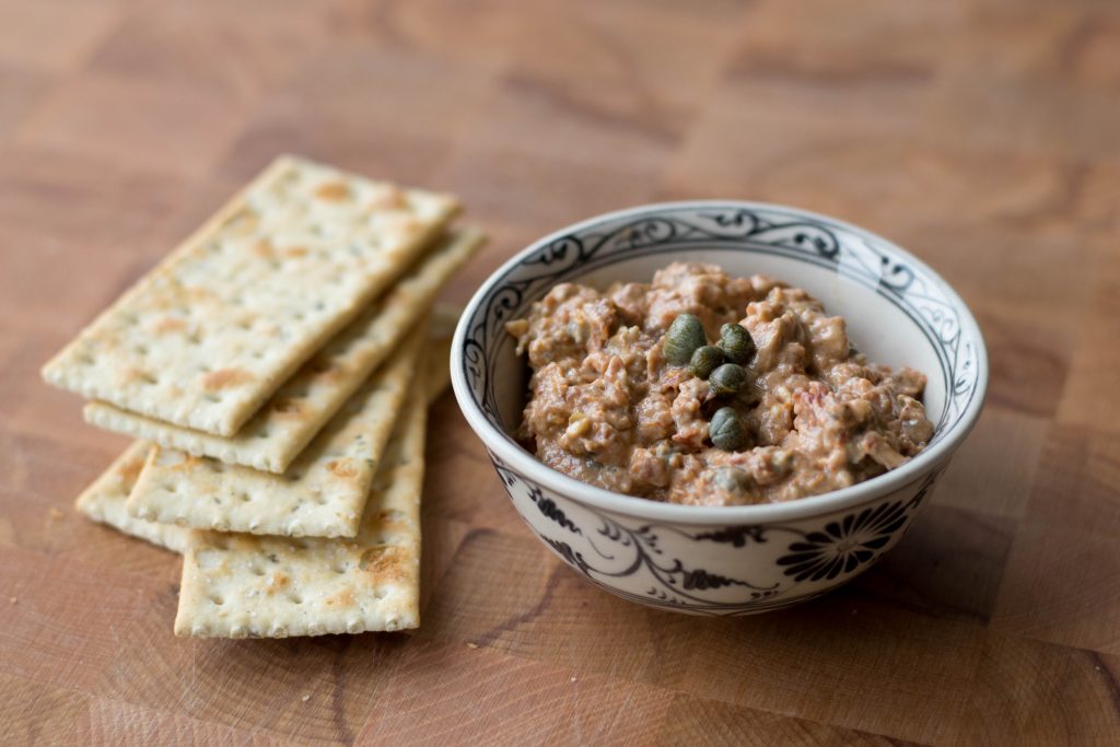 Tapenade van zongedroogde tomaat en geitenkaas