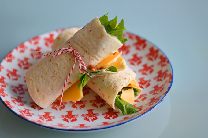 Lunch wrap met truffelmayo, spinazie en oude kaas