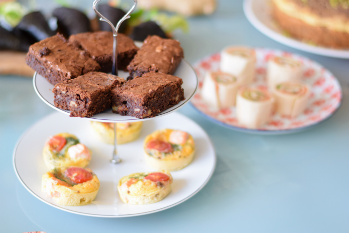 High tea brownies en quiches