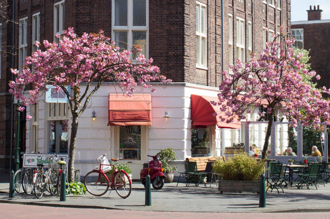 cafe restaurant pan buiten