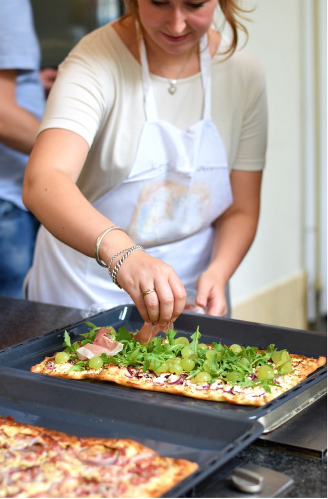 Flammkuchen met feta 1 - Anniepannie.nl