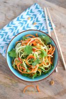 Vietnamese salade met courgette en wortel - Anniepannie.nl