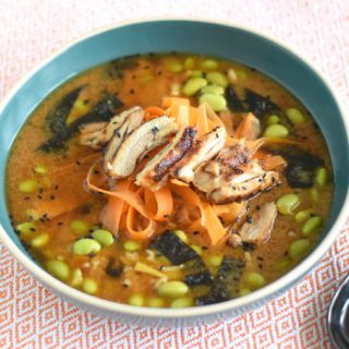 Miso soep met kip en rijst - Anniepannie.nl