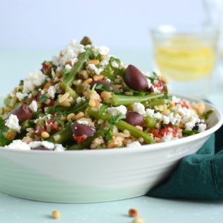 Orzo salade met sperziebonen feta en olijven - Anniepannie.nl