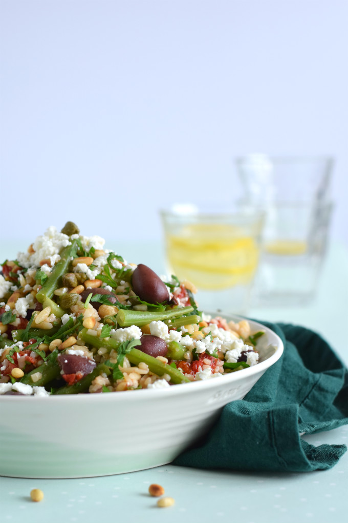 Orzo salade met sperziebonen olijven en feta - Anniepannie.nl