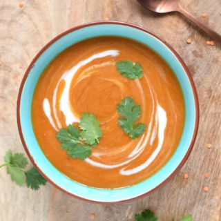Linzensoep met aubergine en tomaat - Anniepannie.nl