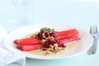 Asperge recepten 2: Roze asperges met blauwe kaassaus - Anniepannie