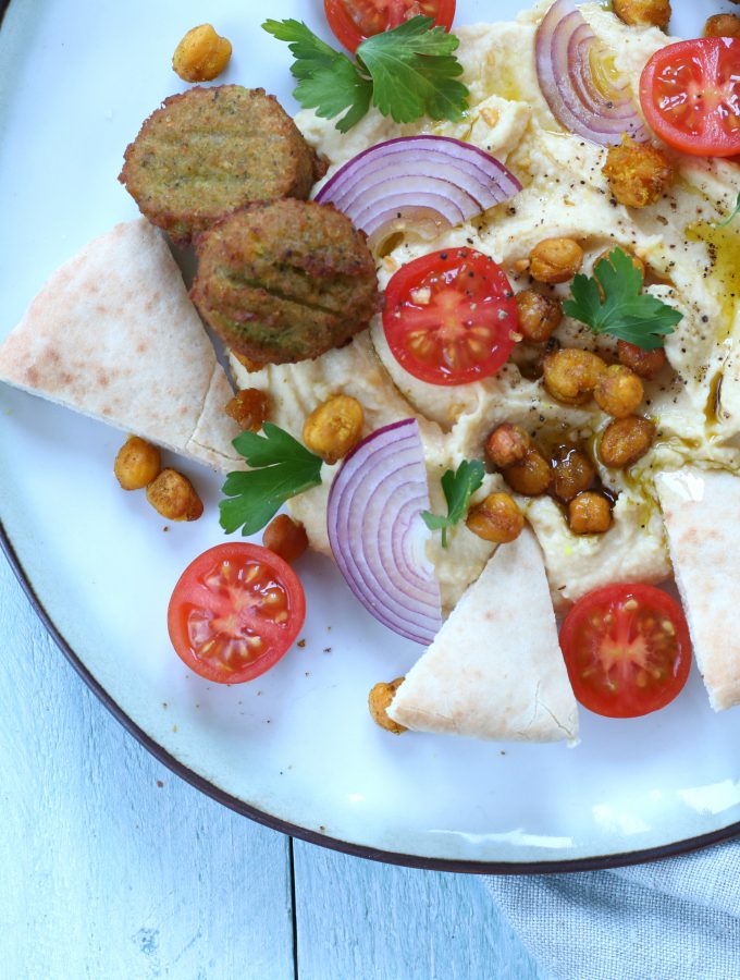 Loaded hummus met falafel - Anniepannie