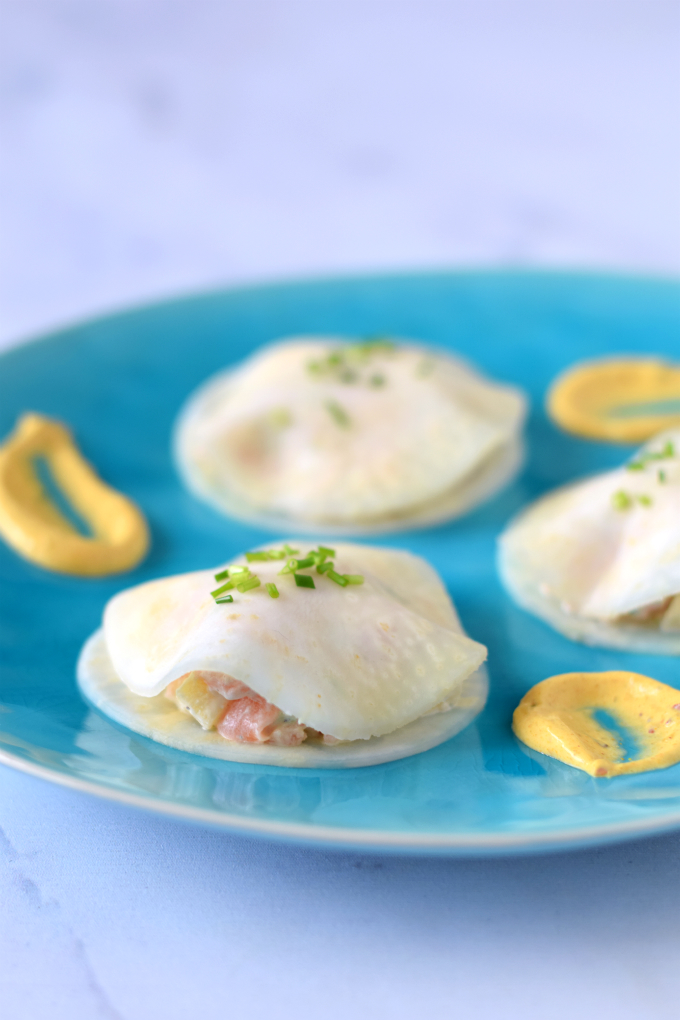 Knolselderij ravioli met een vulling van gerookte zalm en appel - Anniepannie