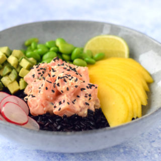 Pokebowl met zalm en mango - Anniepannie