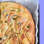 focaccia met salie appel en blauwe kaas - ANNIEPANNIE