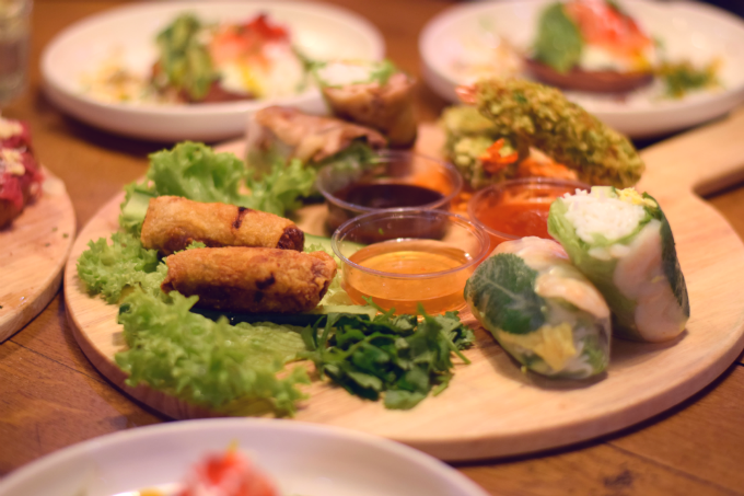 Vietnamese snacks in de Down Town Gourmet Market in Eindhoven