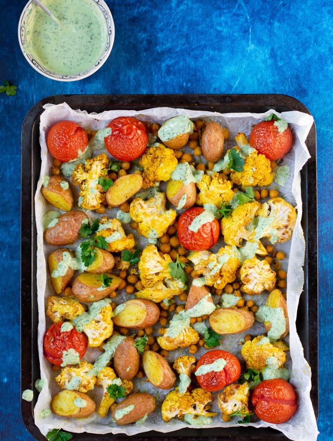 Indiase traybake met aardappel en bloemkool - ANNIEPANNIE-2