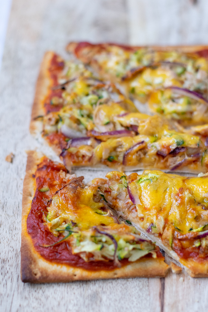 Pizza met tonijn en courgette - ANNIEPANNIE