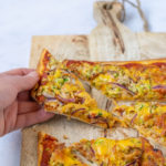 Pizza met tonijn, courgette en kaas - ANNIEPANNIE