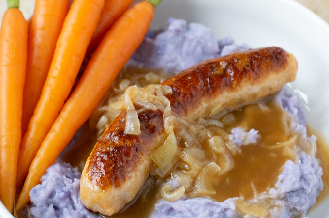 bangers and mash recept met worteltjes - Anniepannie.nl