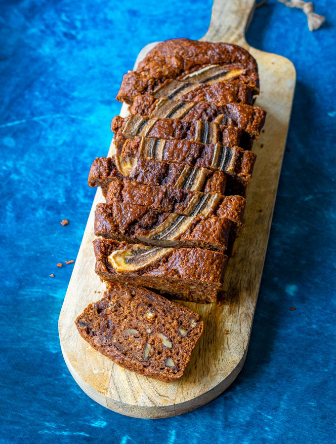 Volkoren bananenbrood met dadels en walnoten - ANNIEPANNIE