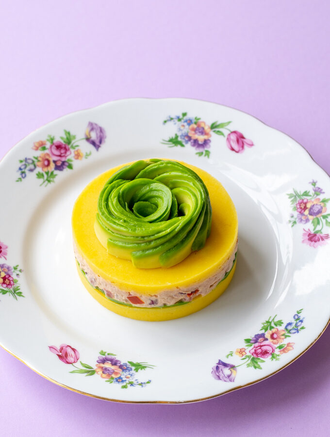 Peruaanse causa met tonijn en avocado - ANNIEPANNIE