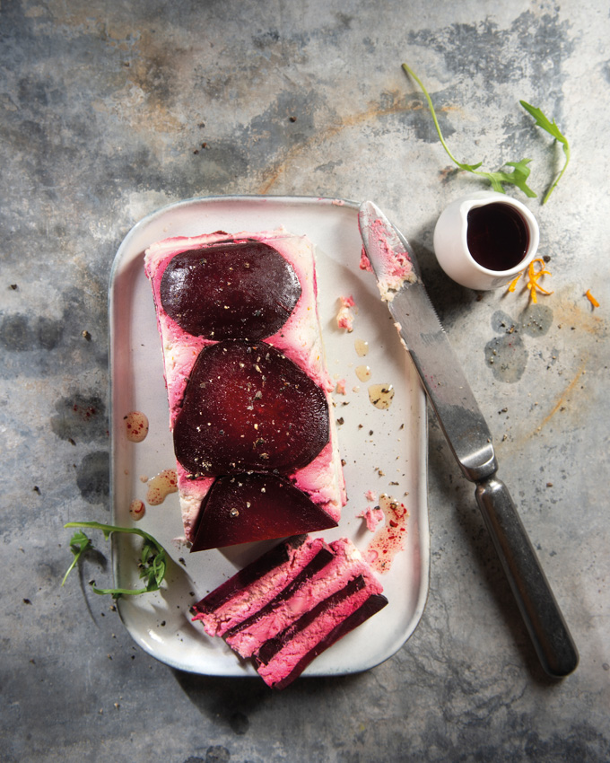 Terrine van rode biet en geitenkaas uit Zero Waste - ANNIEPANNIE