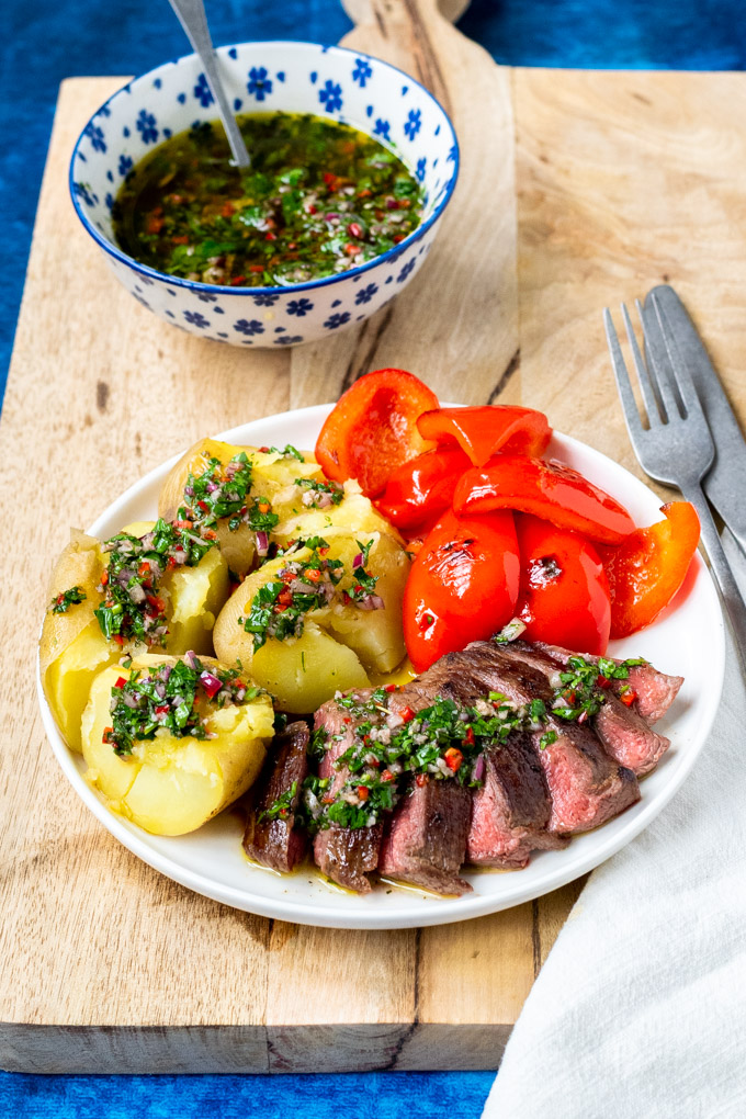 Biefstuk met chimichurri aardappels en paprika