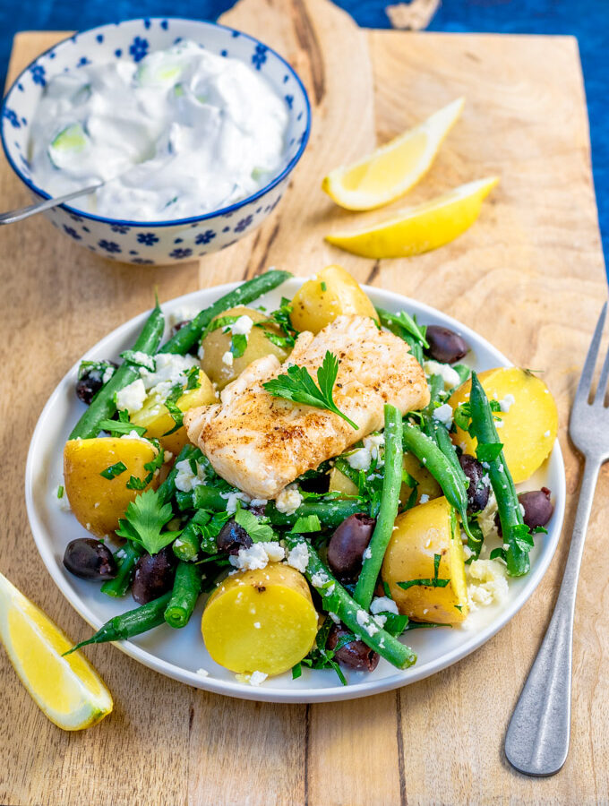 Griekse aardappelsalade met sperziebonen en gebakken vis - ANNIEPANNIE