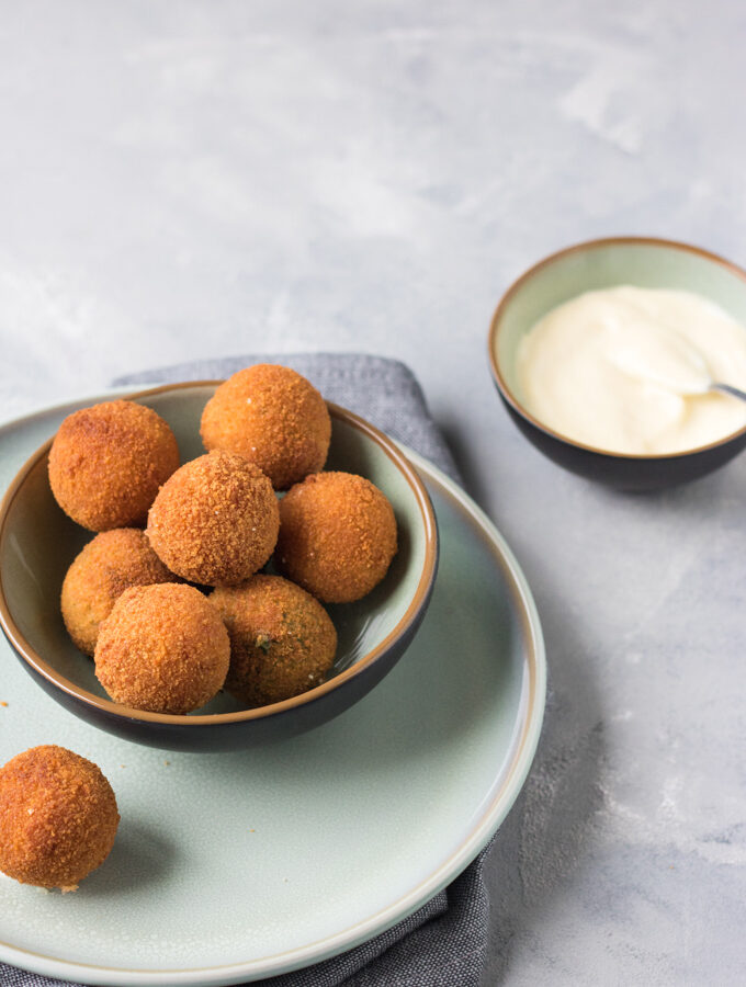 Bitterballen met feta kip en mango - ANNIEPANNIE